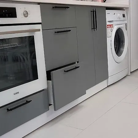 Apartamento Airport Blue Eye 5 Km Form Airport *